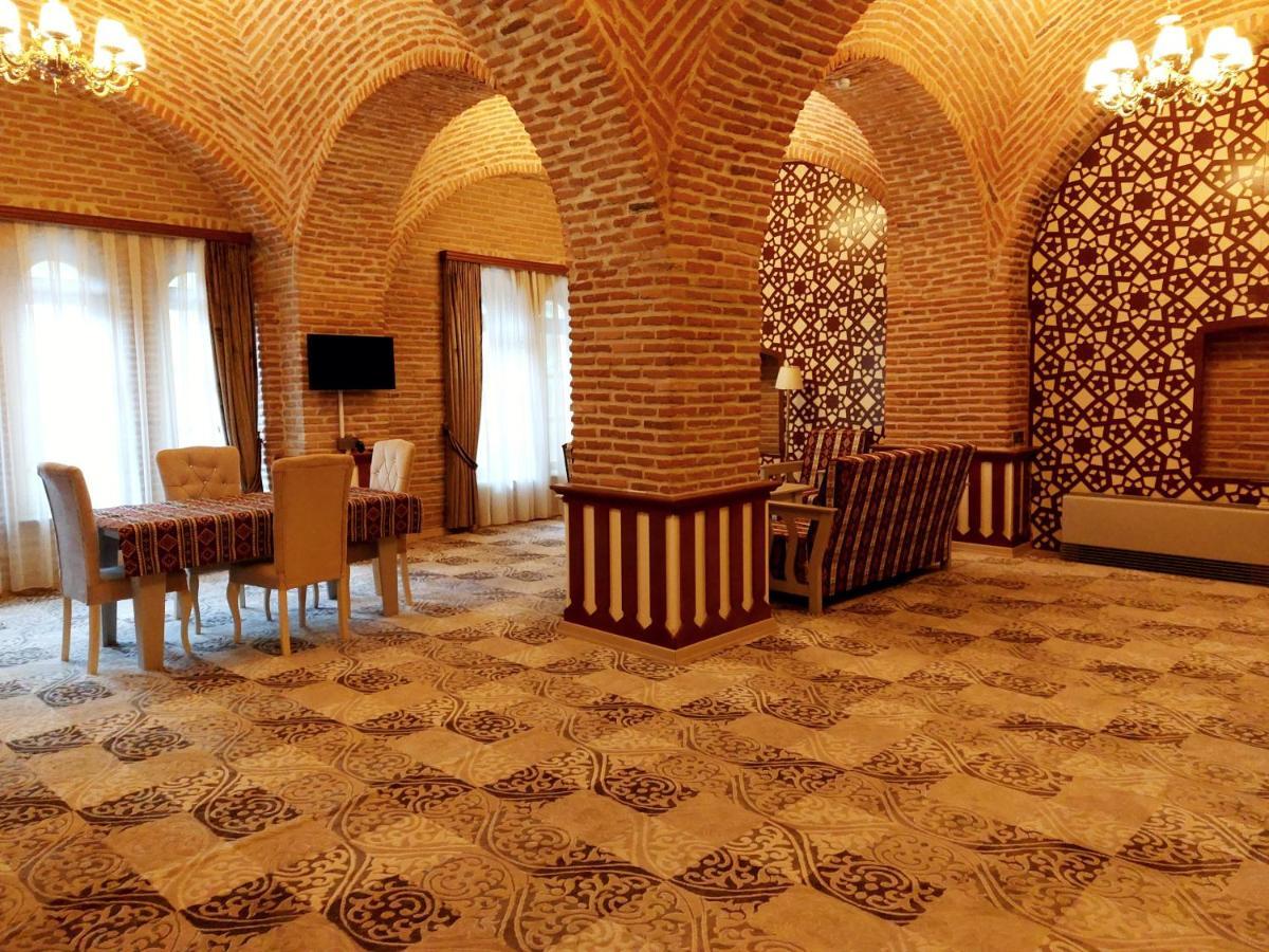 Karvansaray Sah Abbas Hotell Gəncə Exteriör bild