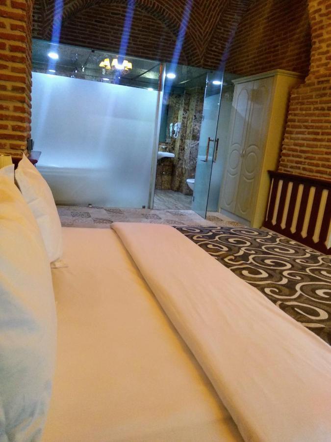 Karvansaray Sah Abbas Hotell Gəncə Exteriör bild