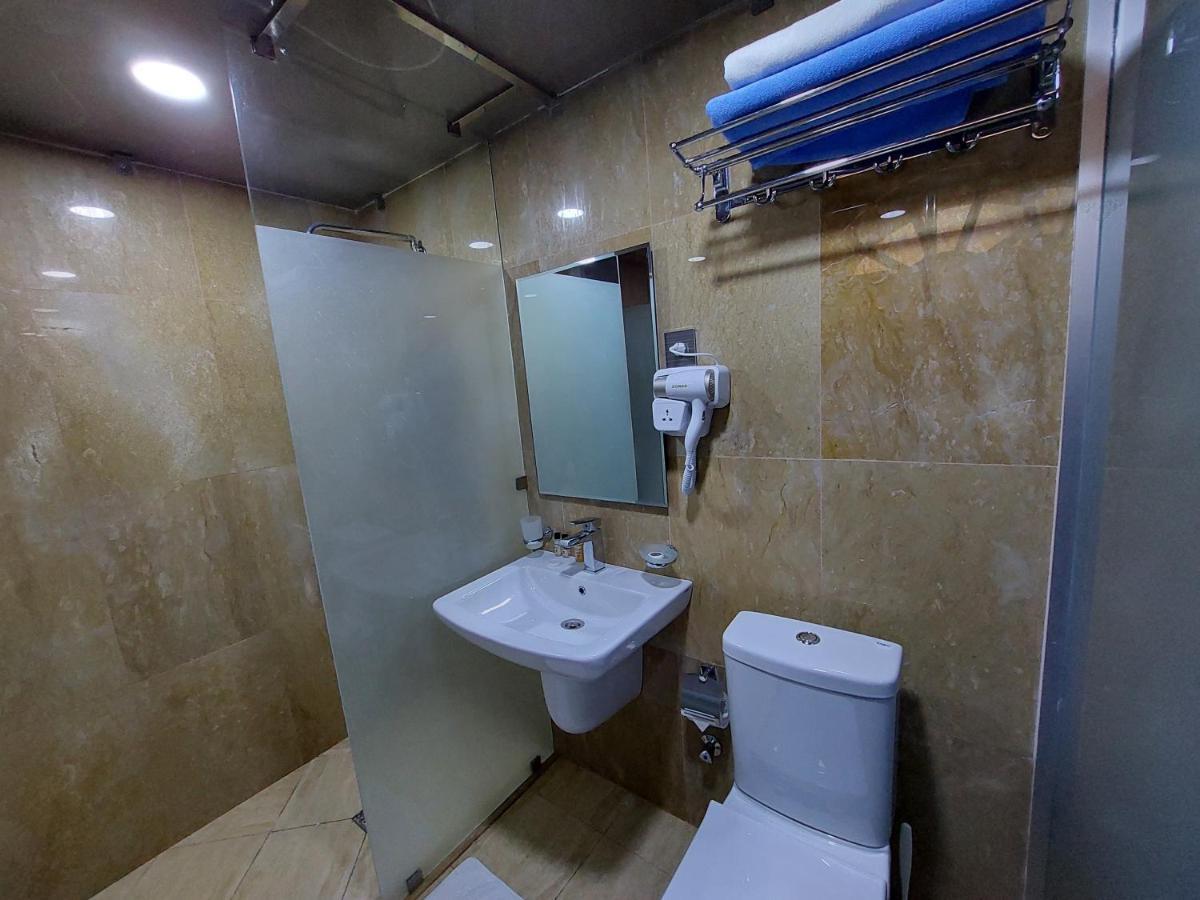 Karvansaray Sah Abbas Hotell Gəncə Exteriör bild