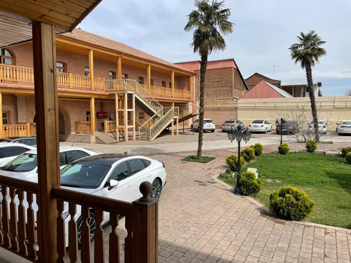 Karvansaray Sah Abbas Hotell Gəncə Exteriör bild